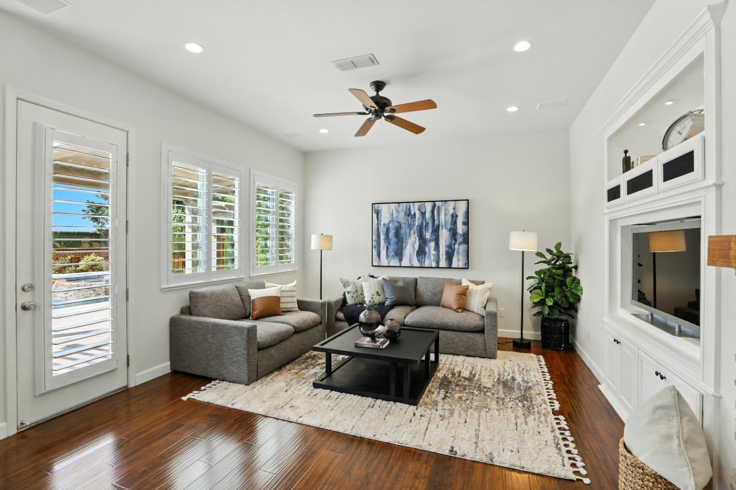 West Sacramento, California, 95691, United States, 4 Bedrooms Bedrooms, ,3 BathroomsBathrooms,Residential,For Sale,1940145