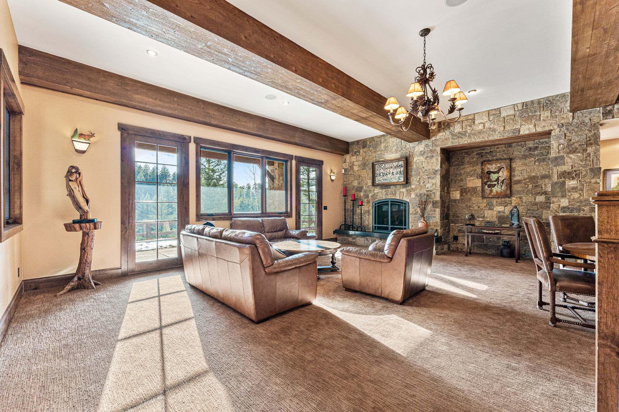  Impressive Mountain Retreat Nestled in the Exclusive Enclave of West Ranch - 物件實景