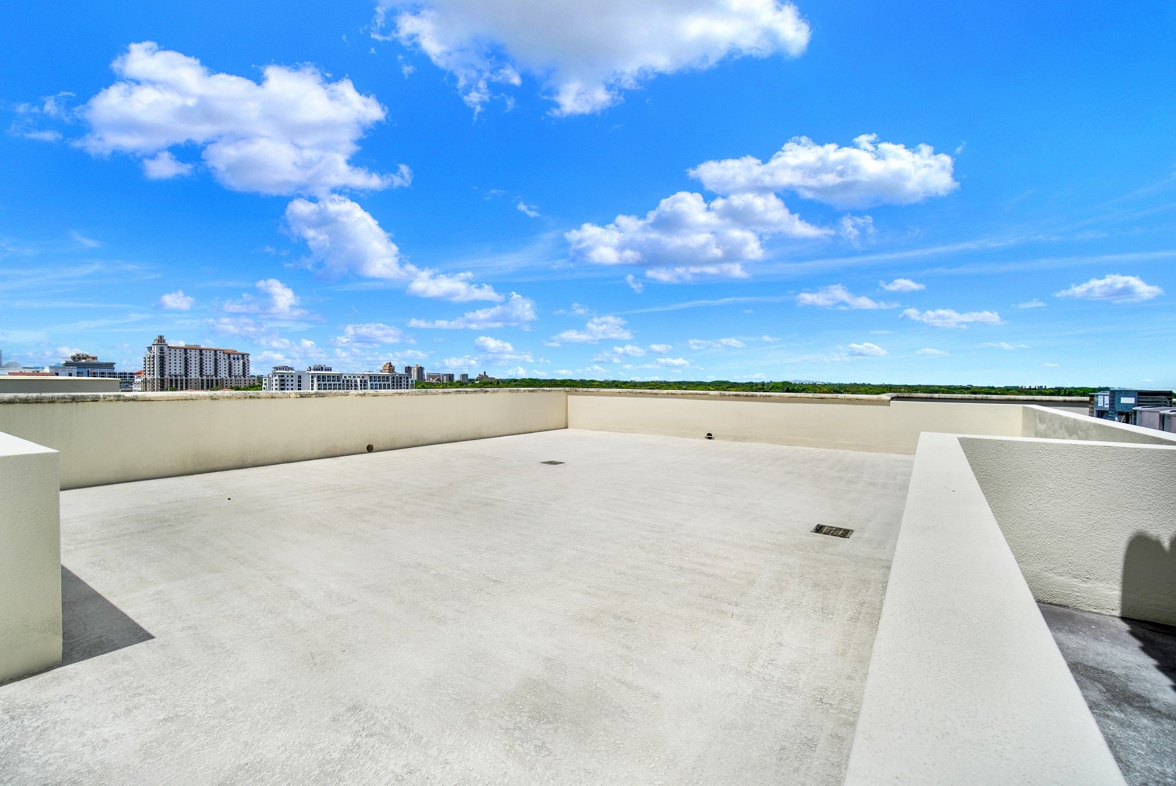  1300 Ponce De Leon Blvd, Coral Gables, FL, 33134 - 物件實景