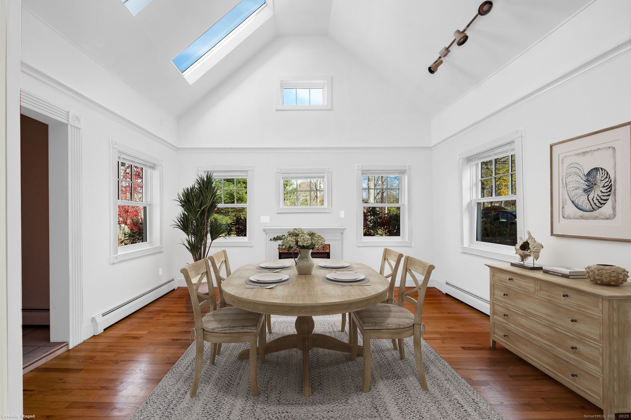 Madison, Connecticut, 06443, United States, 3 Bedrooms Bedrooms, ,2 BathroomsBathrooms,Residential,For Sale,1996814