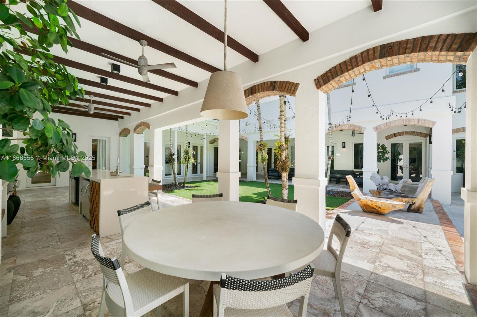 Miami, Florida, 33129, United States, 6 Bedrooms Bedrooms, ,7 BathroomsBathrooms,Residential,For Sale,1933158