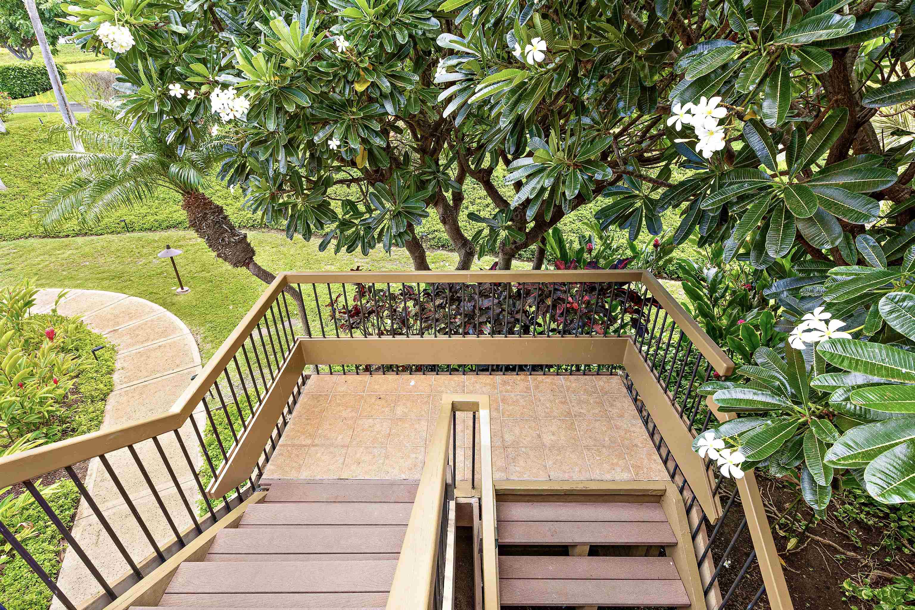 Lahaina, Hawaii, 96761, United States, 1 Bedroom Bedrooms, ,2 BathroomsBathrooms,Residential,For Sale,1993127