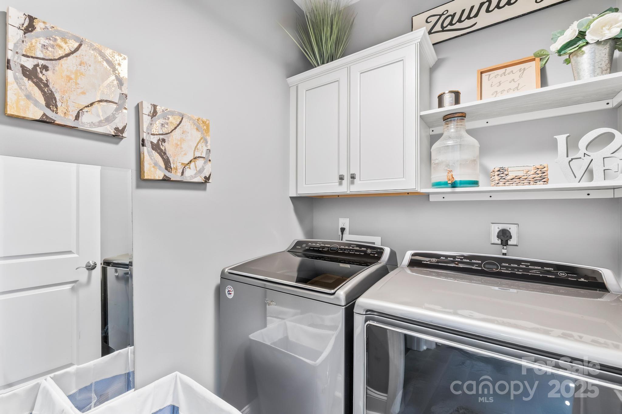 Mooresville, North Carolina, 28115, United States, 3 Bedrooms Bedrooms, ,3 BathroomsBathrooms,Residential,For Sale,1927235