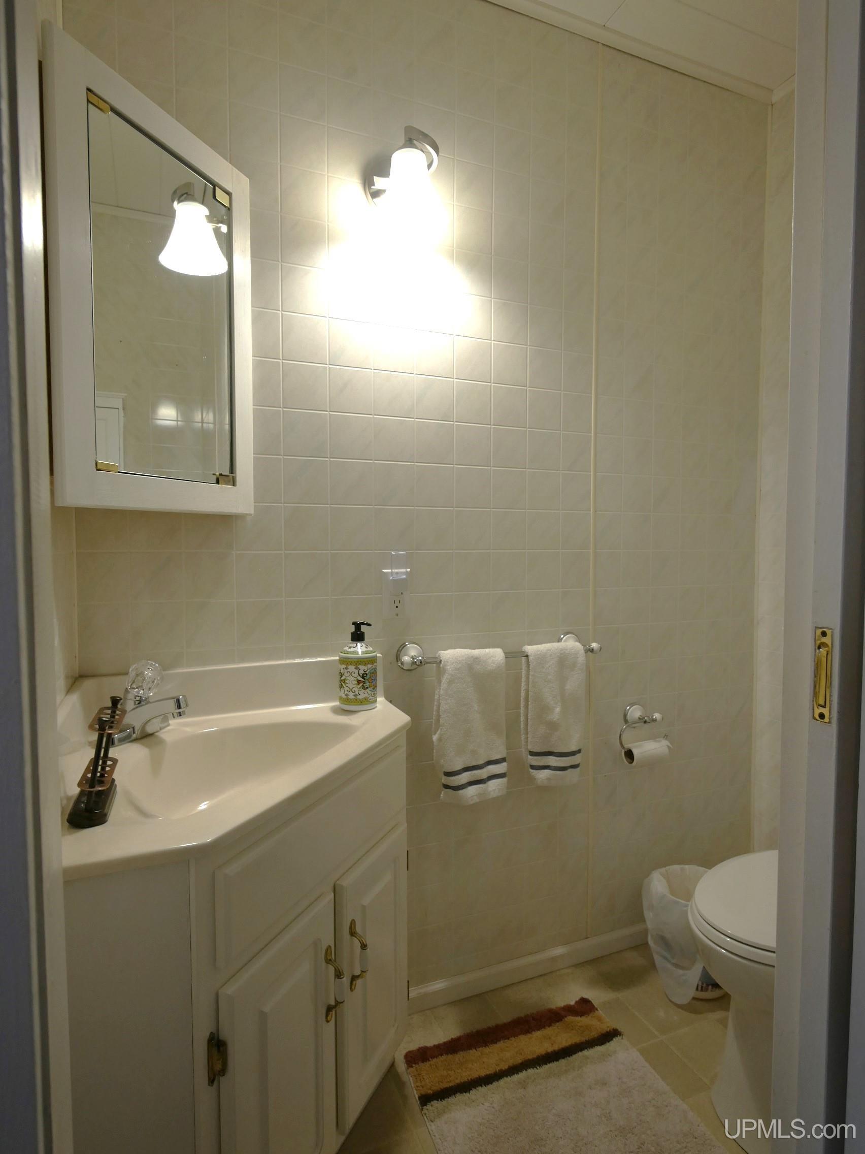 Lake Linden, Michigan, 49945, United States, 3 Bedrooms Bedrooms, ,3 BathroomsBathrooms,Residential,For Sale,1881345