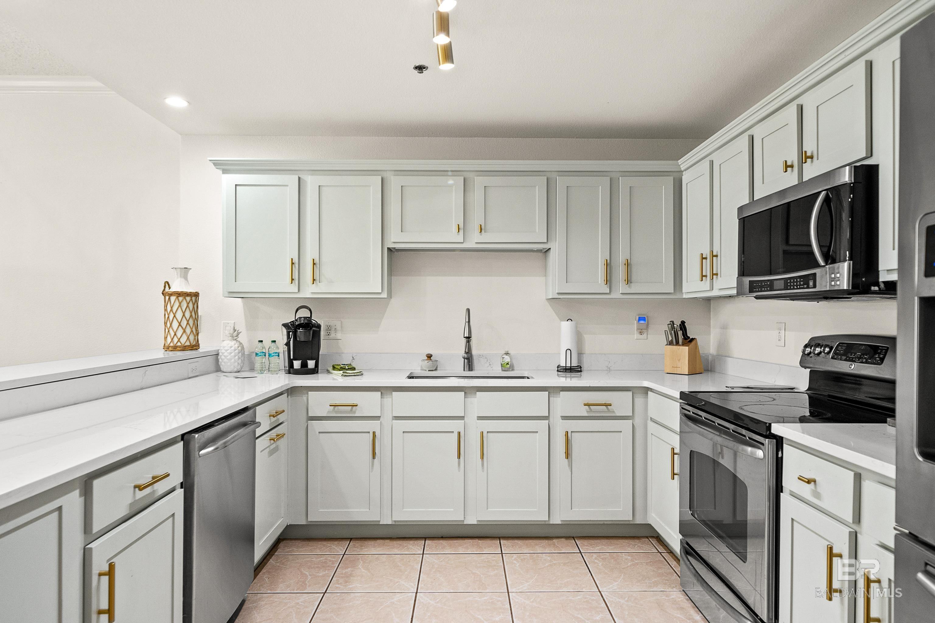 Orange Beach, Alabama, 36561, United States, 4 Bedrooms Bedrooms, ,3 BathroomsBathrooms,Residential,For Sale,1992923