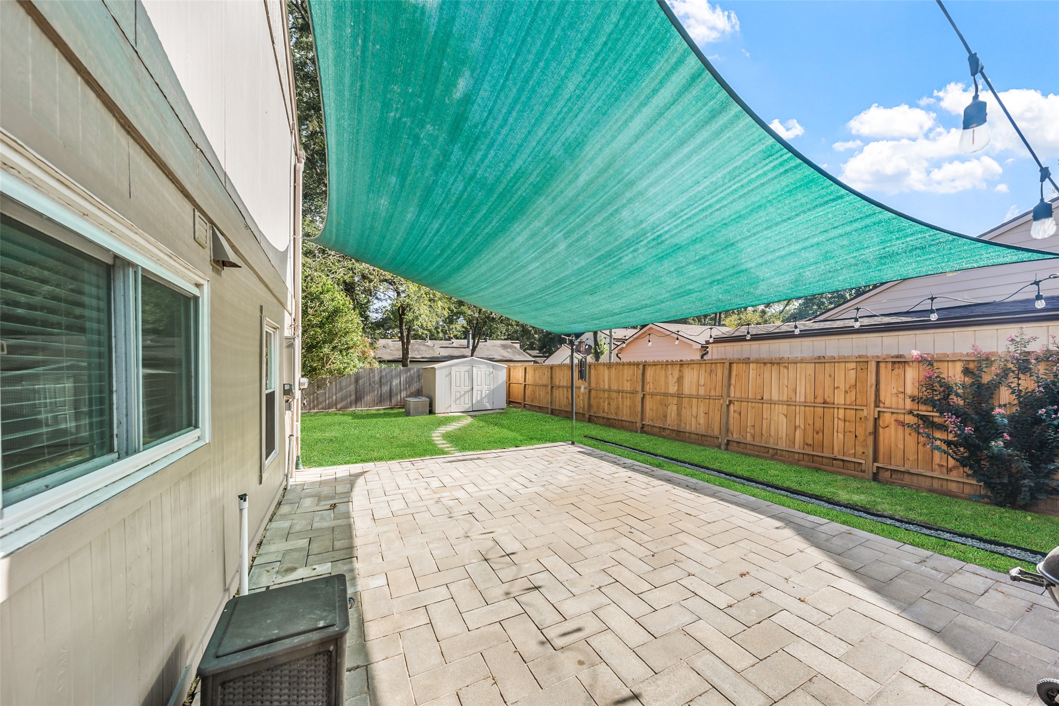  3223 Holly Green Drive - 物件實景