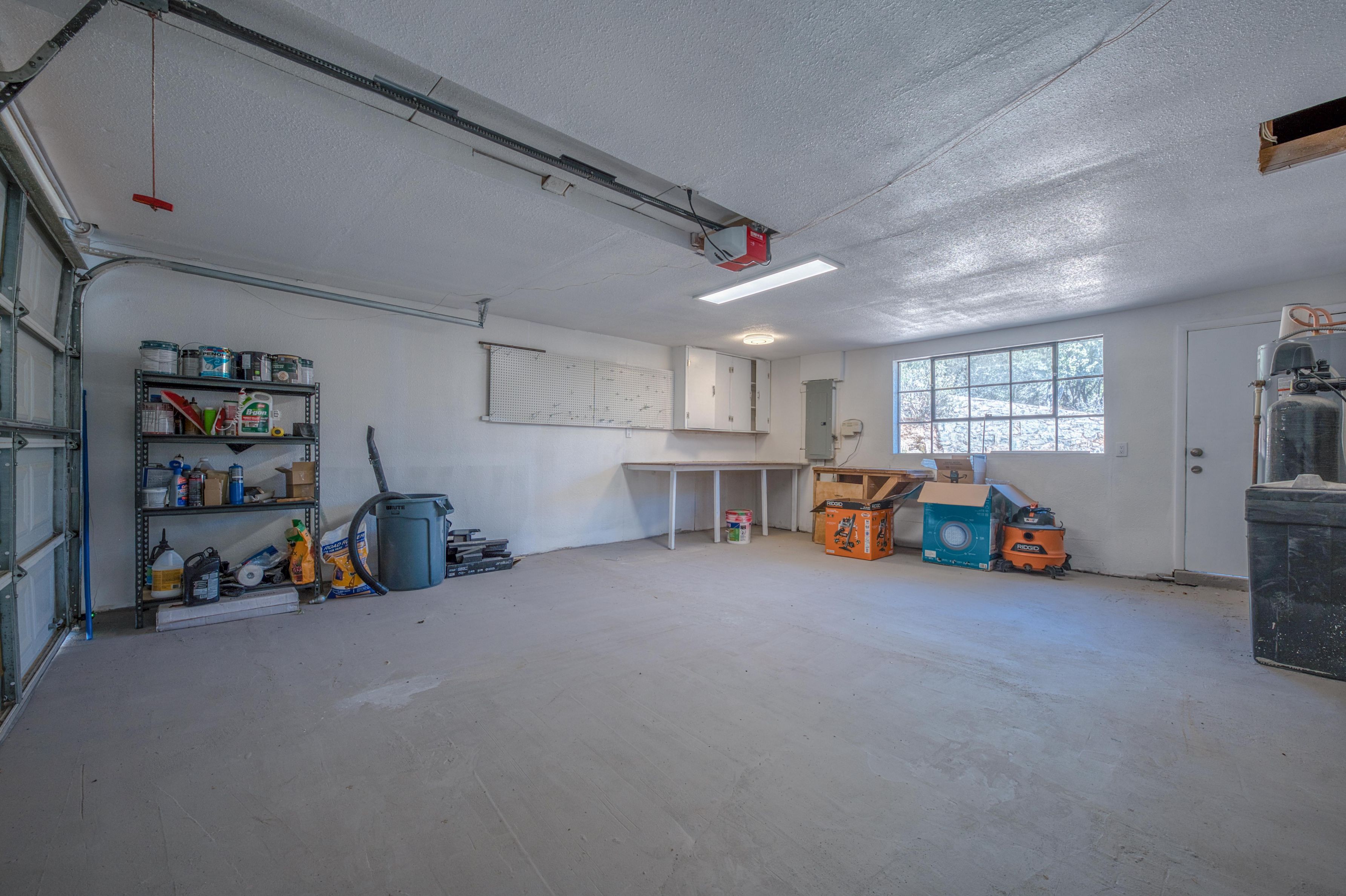 High Rolls, New Mexico, 88325, United States, 4 Bedrooms Bedrooms, ,3 BathroomsBathrooms,Residential,For Sale,1984100