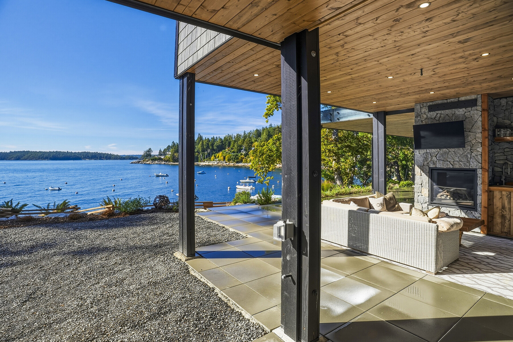  West Coast Waterfront Elegance - 物件實景