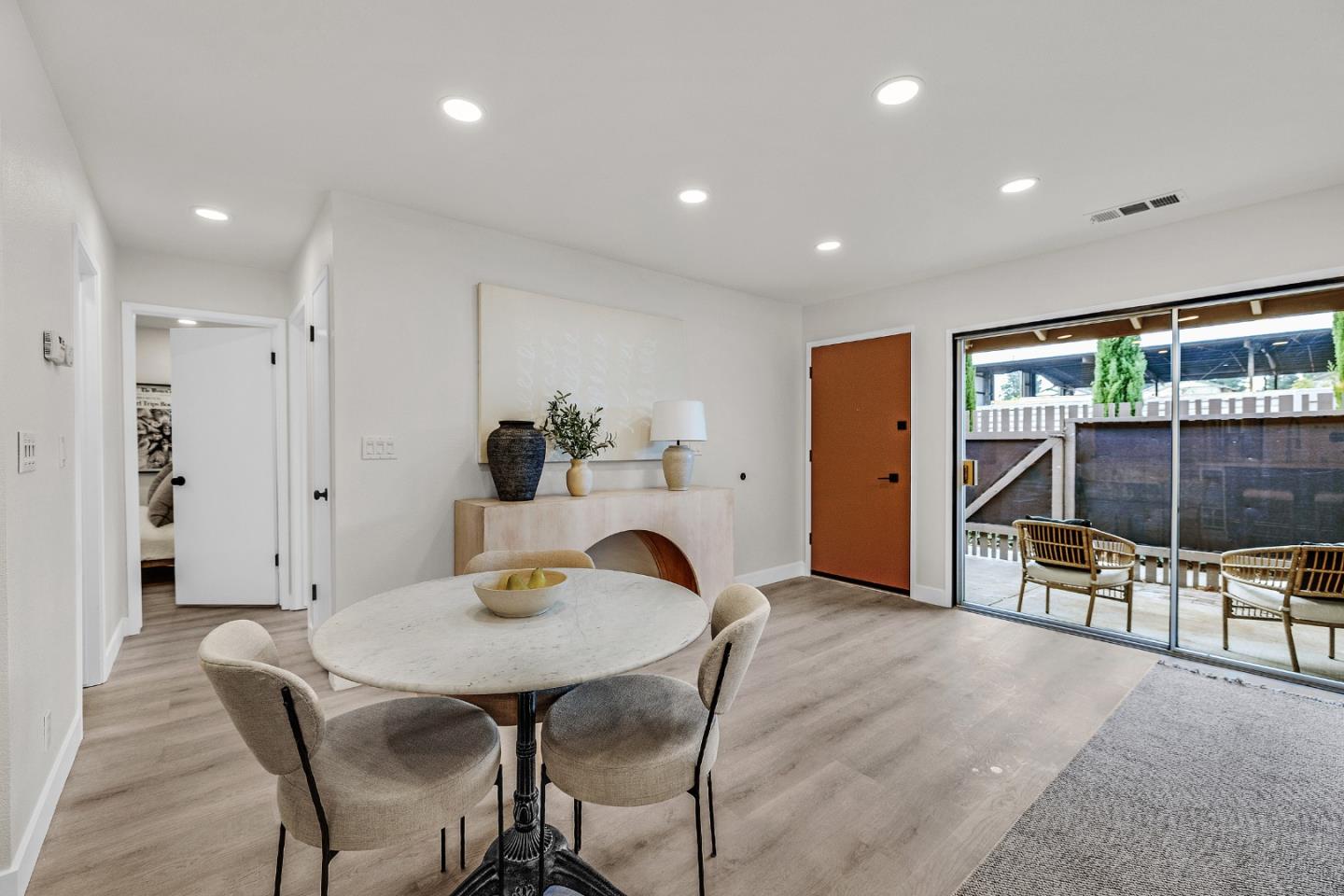 Sunnyvale, California, 94086, United States, 2 Bedrooms Bedrooms, ,1 BathroomBathrooms,Residential,For Sale,1991395