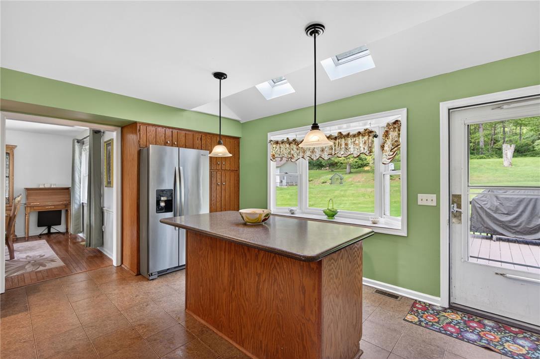 Lower Saucon Twp, Pennsylvania, 18055, United States, 5 Bedrooms Bedrooms, ,4 BathroomsBathrooms,Residential,For Sale,2048315
