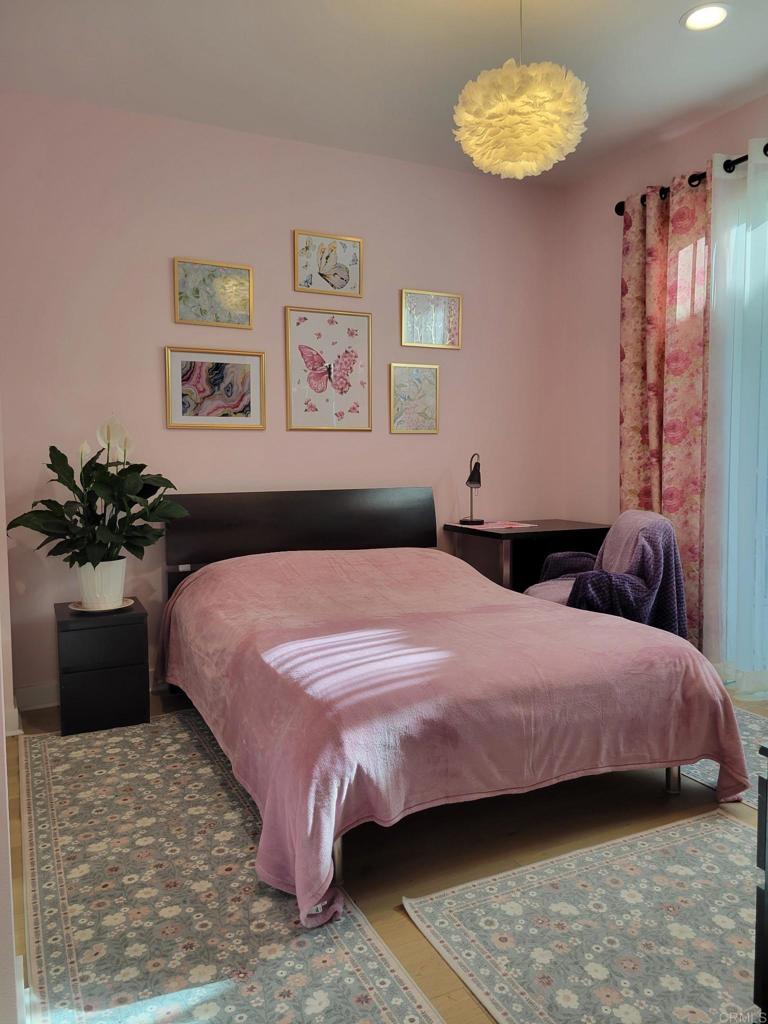 Simi Valley, California, 93065, United States, 2 Bedrooms Bedrooms, ,3 BathroomsBathrooms,Residential,For Sale,2040698