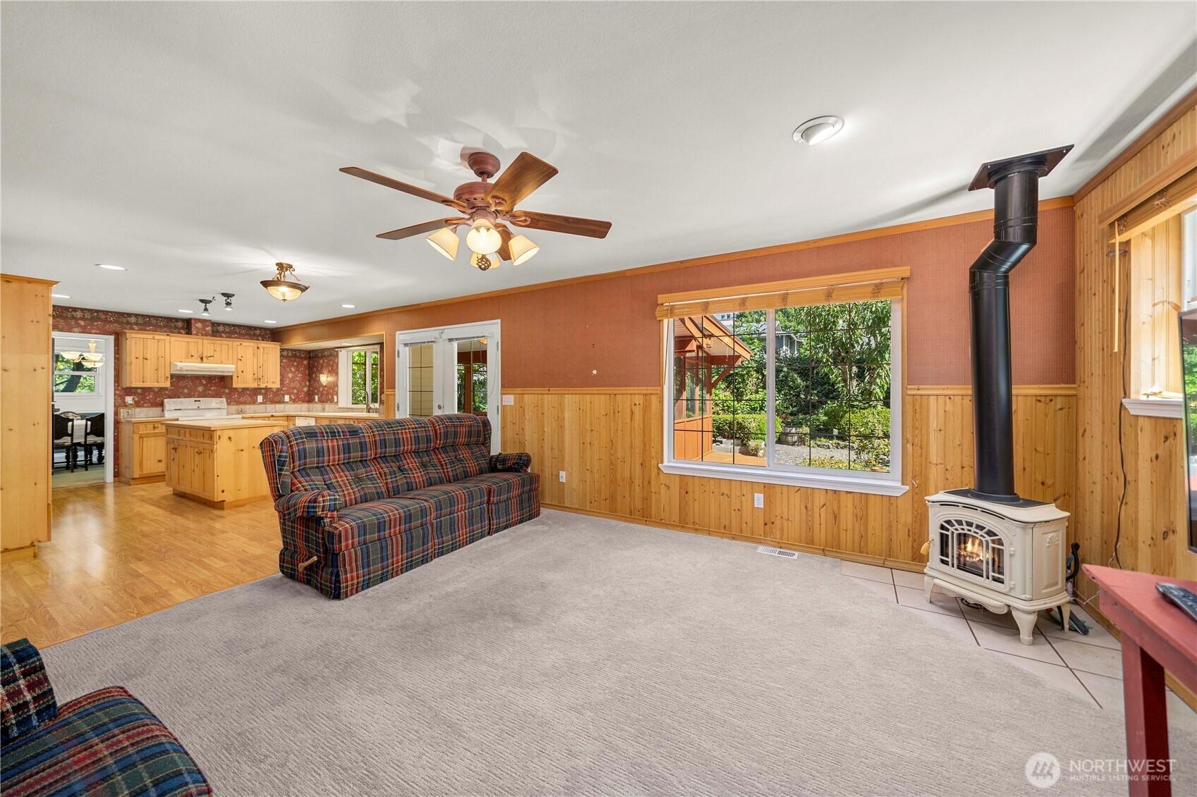 DES MOINES, Washington, 98198, United States, 5 Bedrooms Bedrooms, ,4 BathroomsBathrooms,Residential,For Sale,1927220