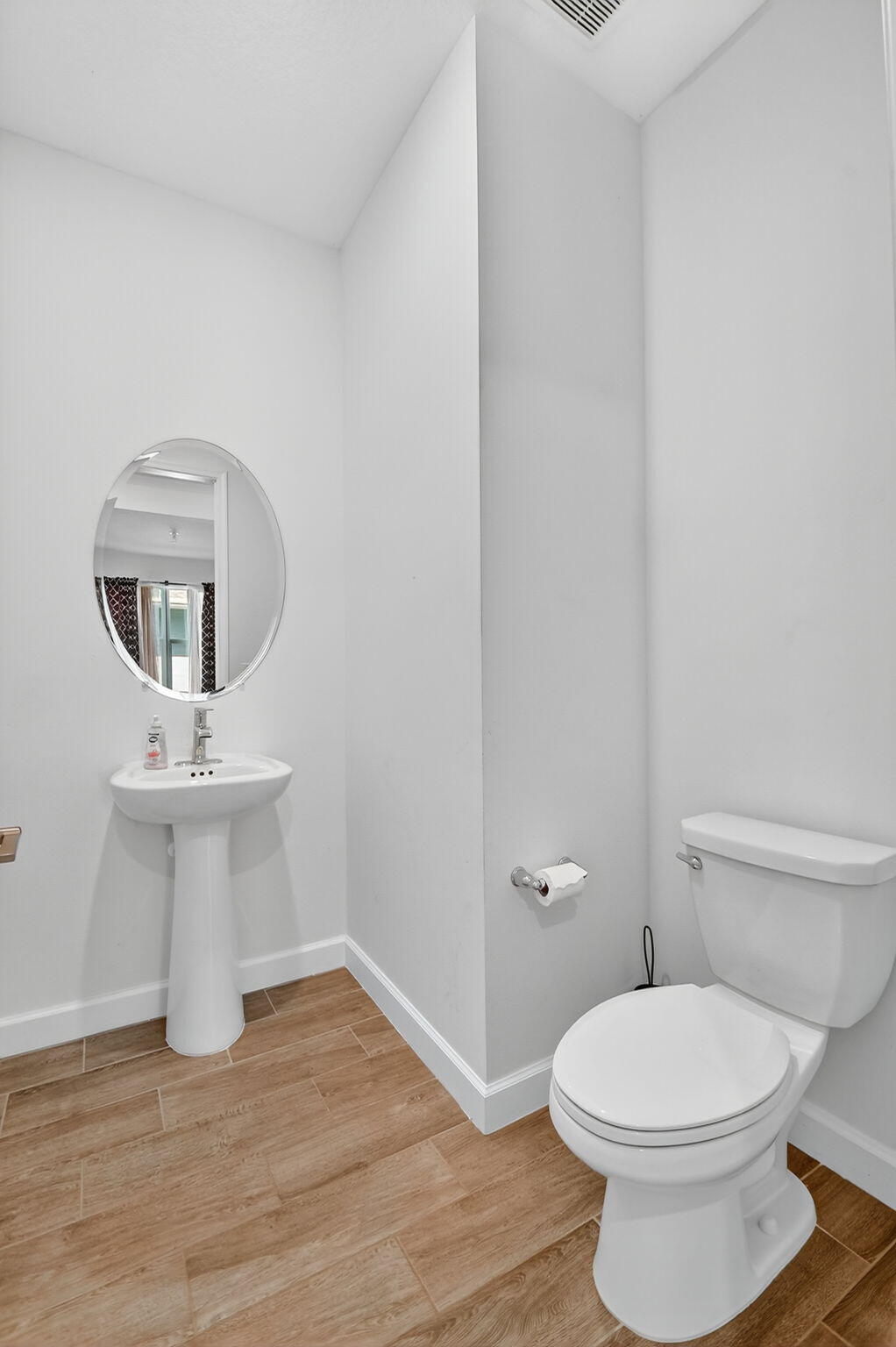 Loxahatchee, Florida, 33470, United States, 5 Bedrooms Bedrooms, ,4 BathroomsBathrooms,Residential,For Sale,1988065