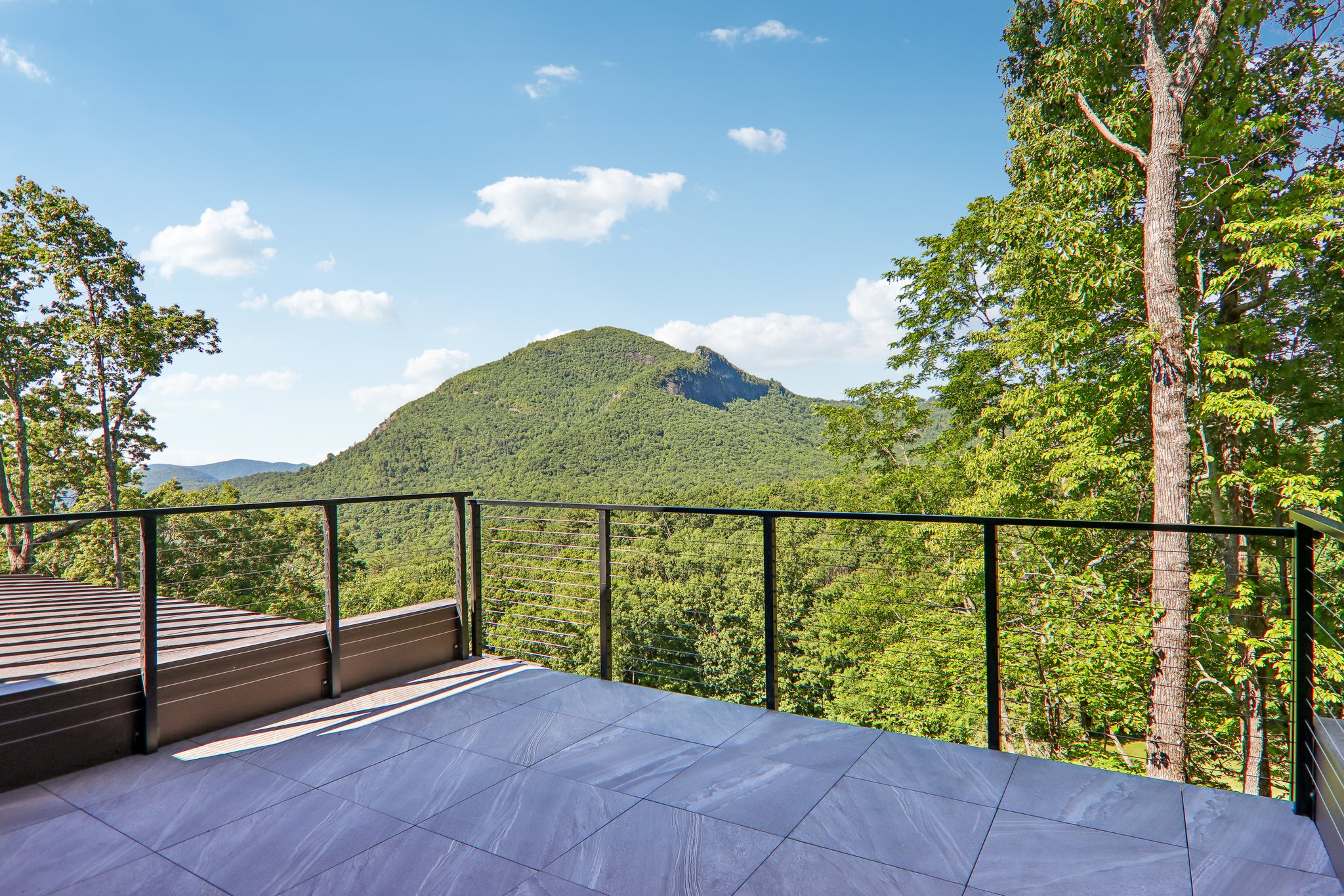  SIlver Slip Falls Estate - 物件實景