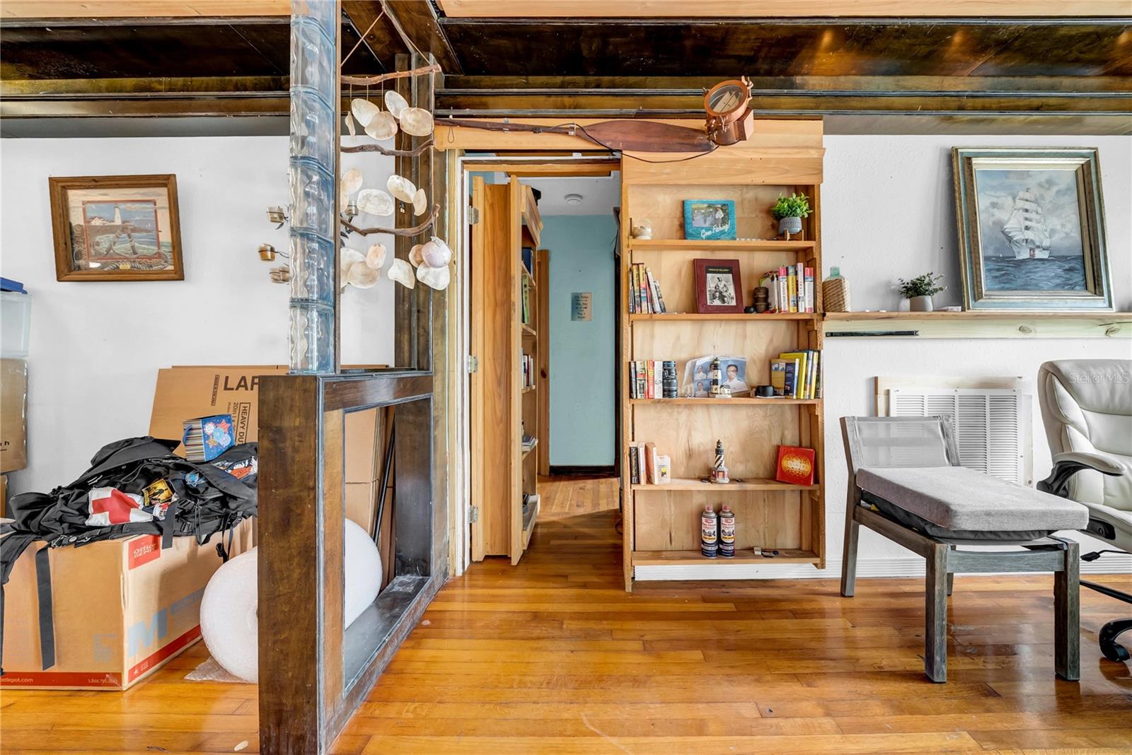 Redington Beach, Florida, 33708, United States, 2 Bedrooms Bedrooms, ,2 BathroomsBathrooms,Residential,For Sale,1978870