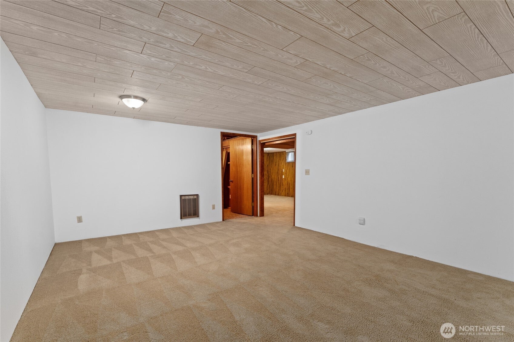 East Wenatchee, Washington, 98802, United States, 3 Bedrooms Bedrooms, ,Residential,For Sale,1908780
