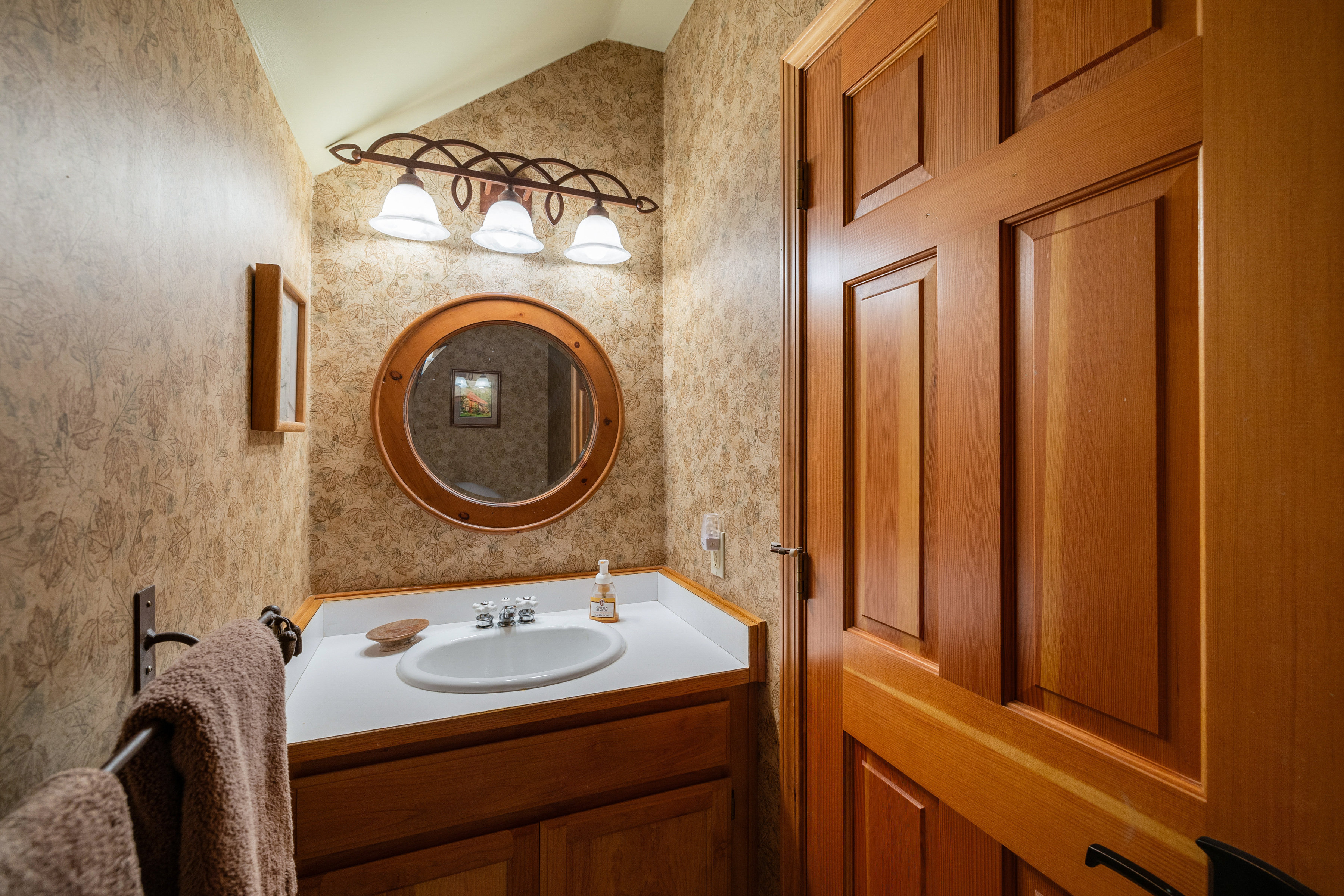  Luxury Mountain Retreat with Guest House on 1 Acre in the Heart of Graeagle - 物件實景