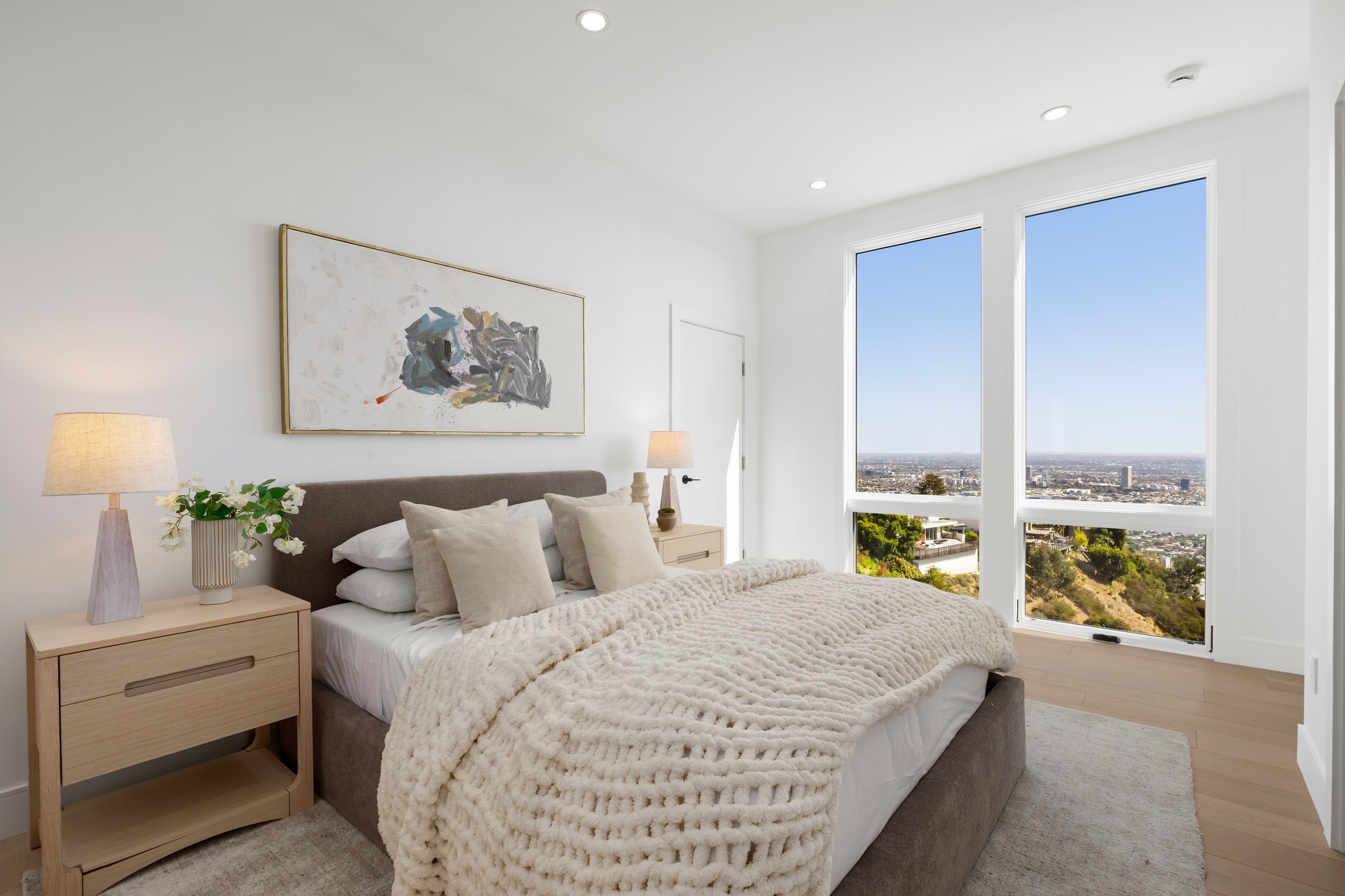  8446 Grand View Dr - 物件實景