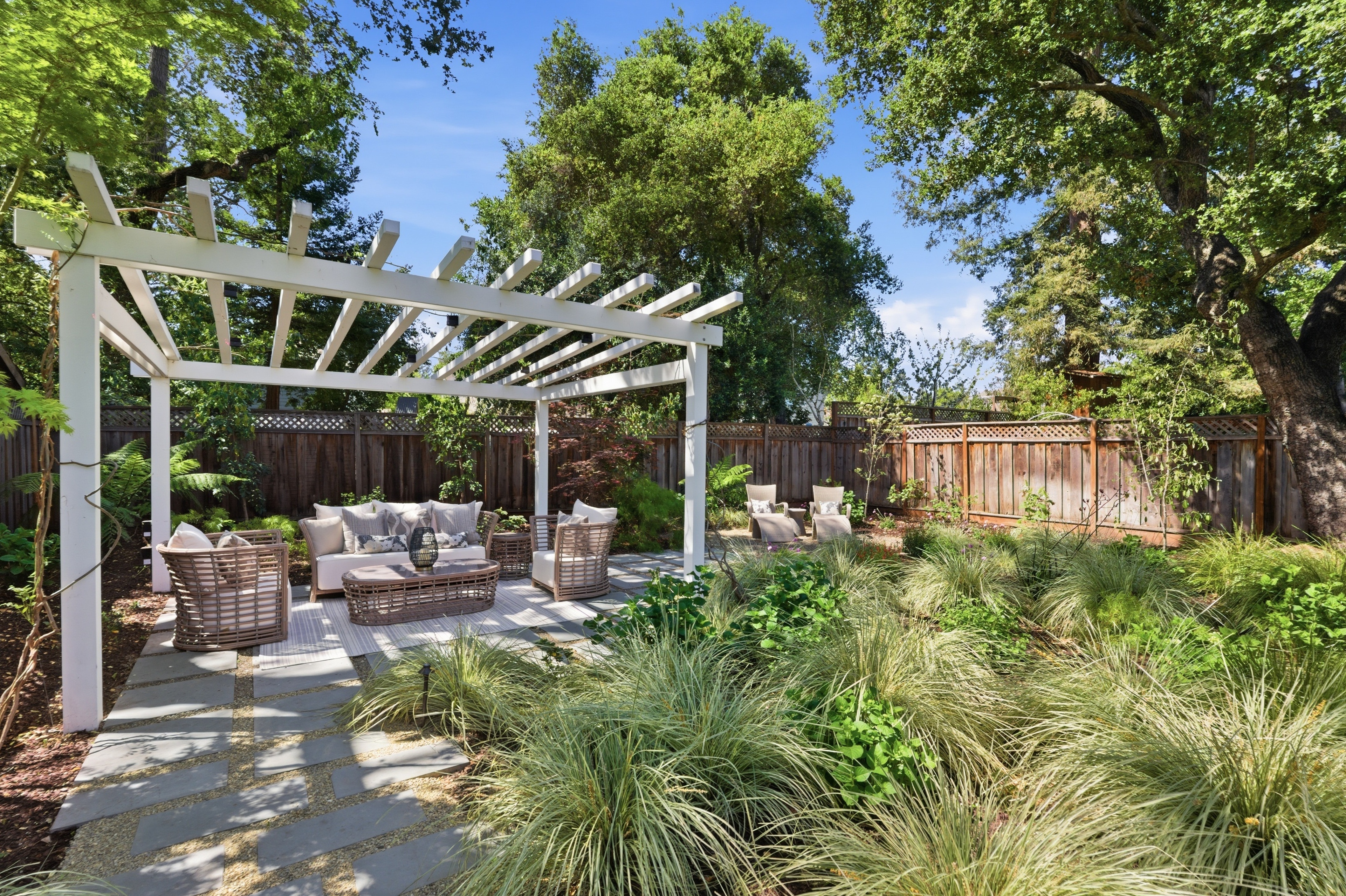  Classic Craftsman Home - 物件實景