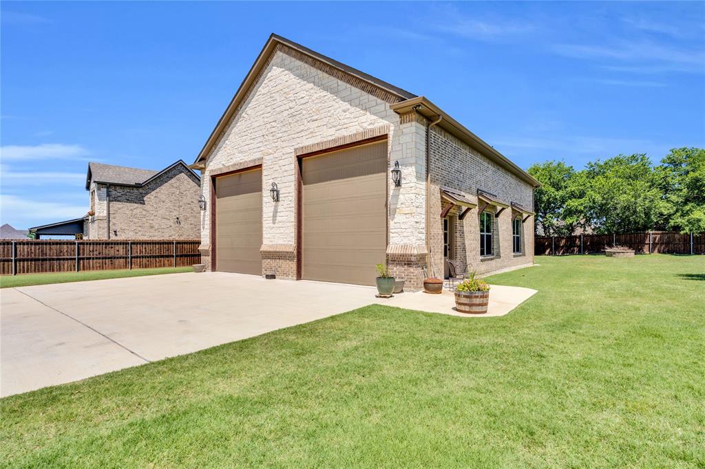 Midlothian, Texas, 76065, United States, 4 Bedrooms Bedrooms, ,4 BathroomsBathrooms,Residential,For Sale,1835246
