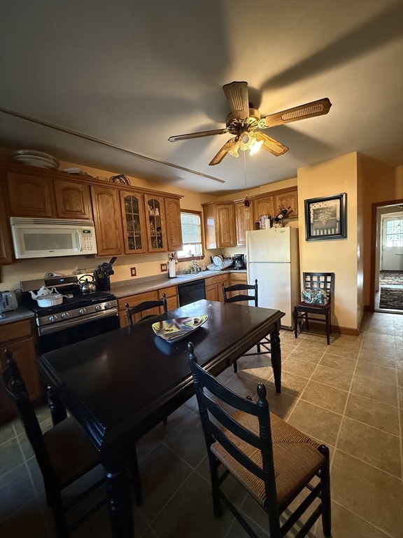 Medford, Massachusetts, 02155, United States, 7 Bedrooms Bedrooms, ,3 BathroomsBathrooms,Residential,For Sale,1922375