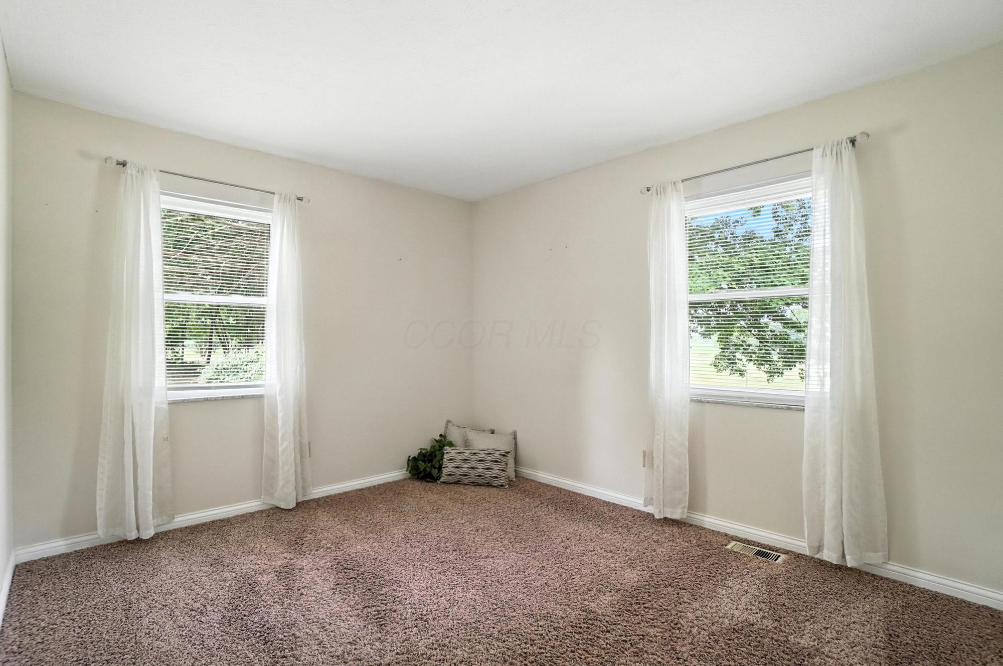 Johnstown, Ohio, 43031, United States, 3 Bedrooms Bedrooms, ,2 BathroomsBathrooms,Residential,For Sale,1896199
