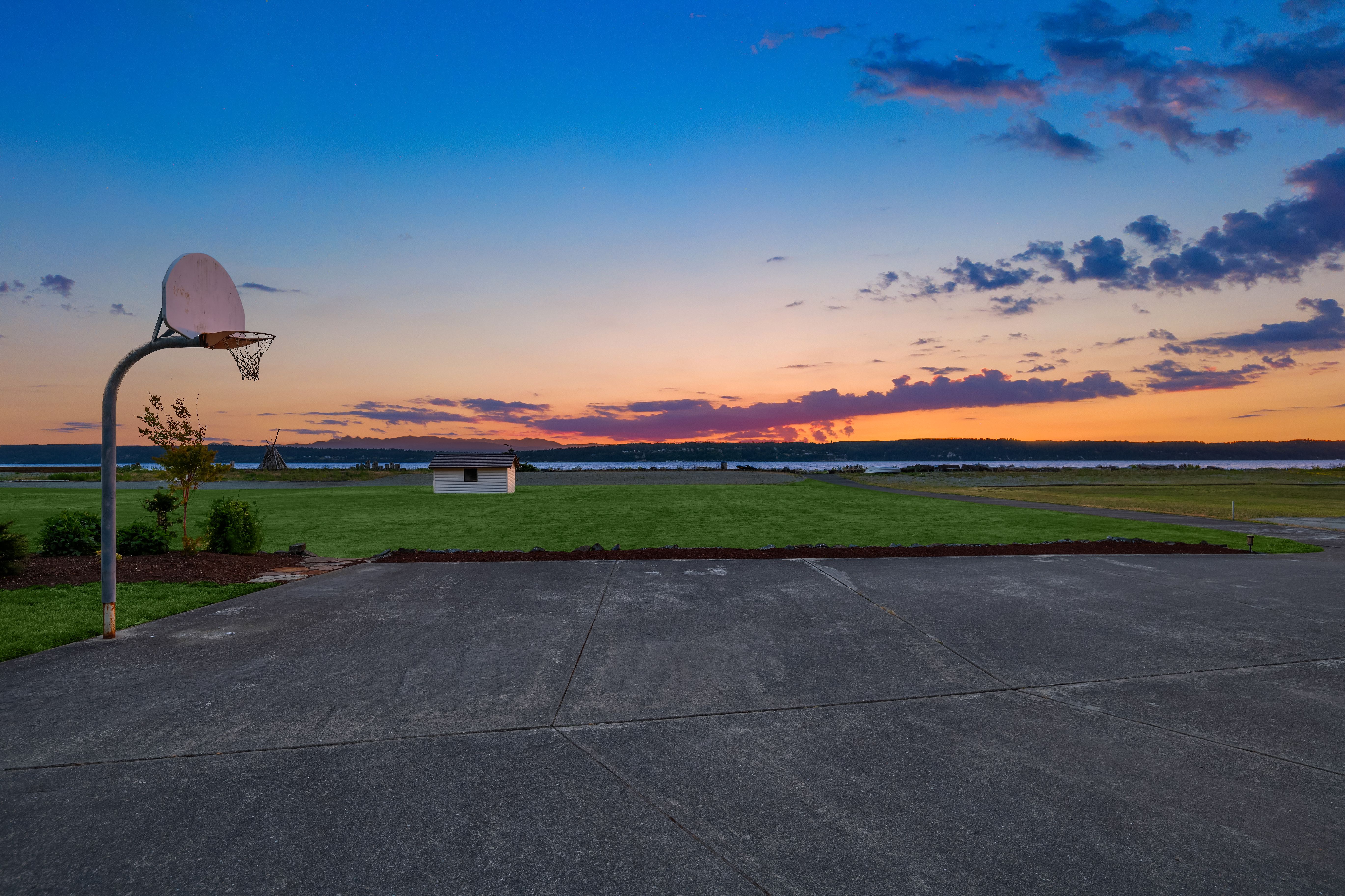  2106 Breezy Point Rd, Camano, WA 98282 - 物件實景