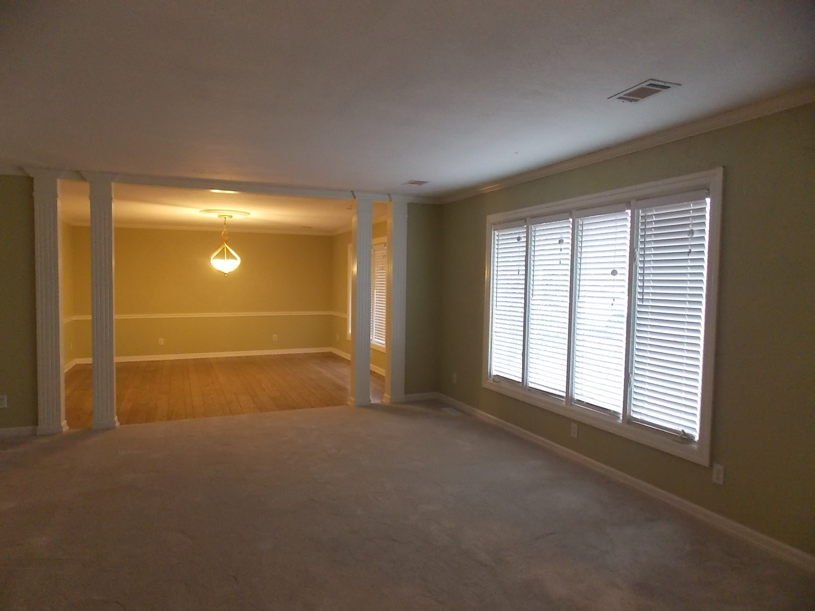 Poplar Bluff, Missouri, 63901, United States, 5 Bedrooms Bedrooms, ,3 BathroomsBathrooms,Residential,For Sale,2001464