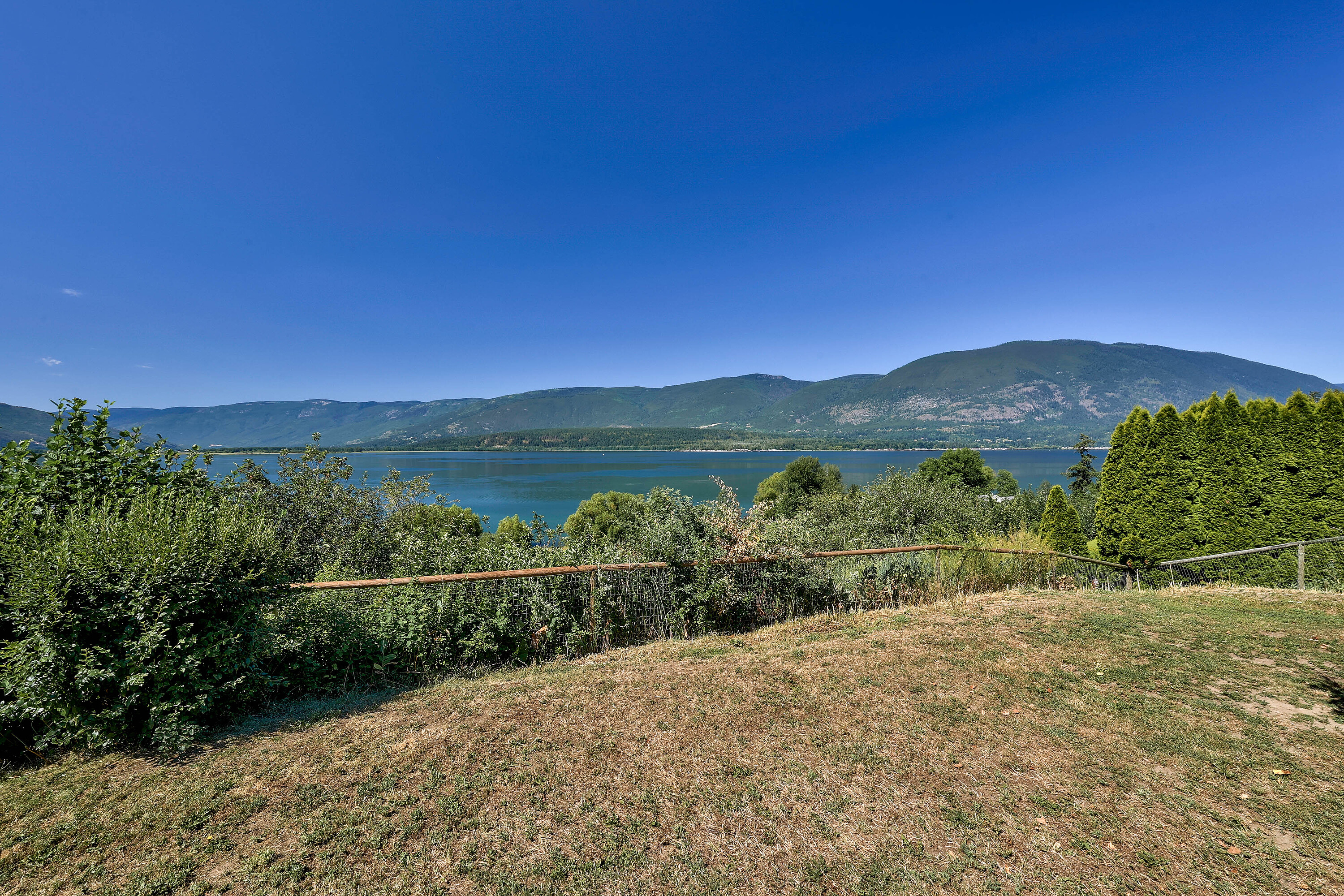  Salmon Arm, Thompson & Okanagan - 物件實景