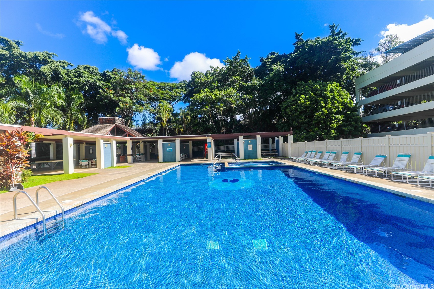 Aiea, Hawaii, 96701, United States, 2 Bedrooms Bedrooms, ,1 BathroomBathrooms,Residential,For Sale,1942084