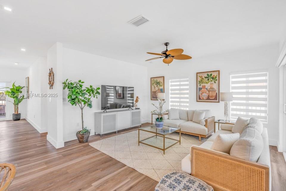 Key Largo, Florida, 33037, United States, 5 Bedrooms Bedrooms, ,3 BathroomsBathrooms,Residential,For Sale,2002061