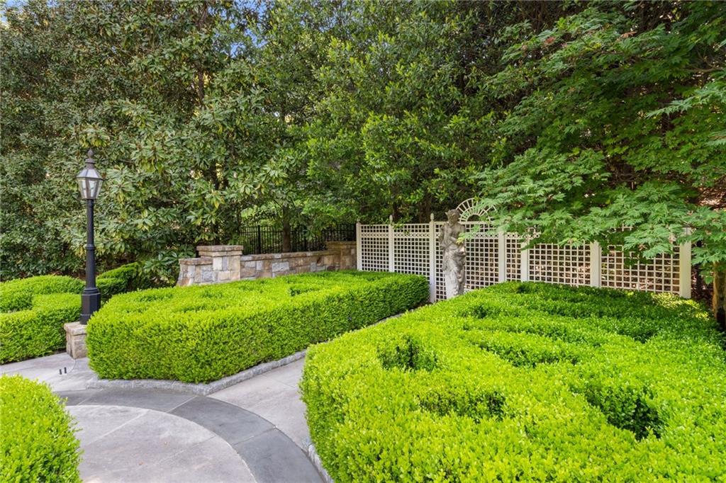 Atlanta, Georgia, 30327, United States, 6 Bedrooms Bedrooms, ,9 BathroomsBathrooms,Residential,For Sale,1686481