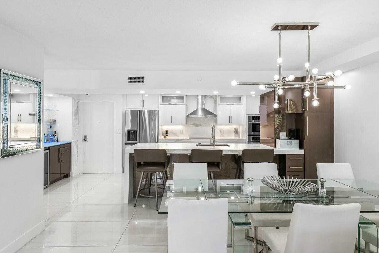 Highland Beach, Florida, 33487, United States, 2 Bedrooms Bedrooms, ,2 BathroomsBathrooms,Residential,For Sale,1882457