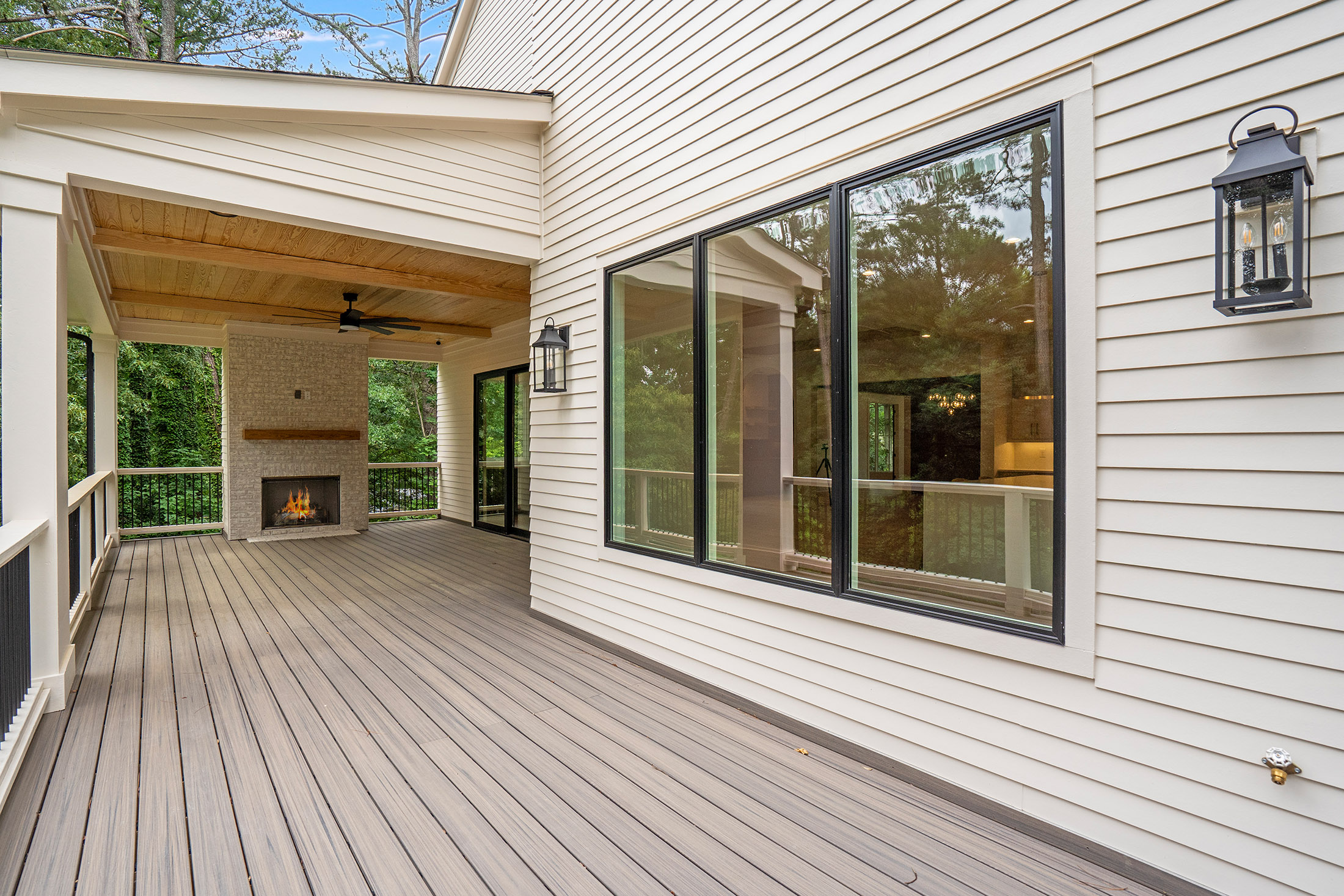  Set in the Heart of Hammond Hills in Sandy Springs - 物件實景