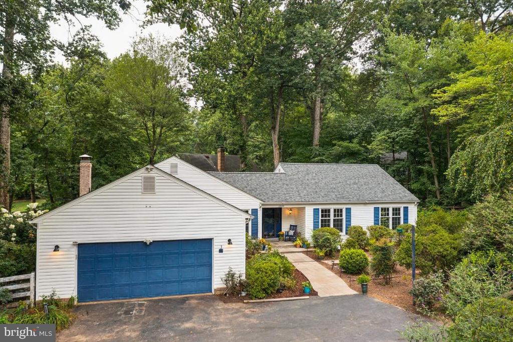 Fairfax, Virginia, 22030, United States, 3 Bedrooms Bedrooms, ,3 BathroomsBathrooms,Residential,For Sale,1904338