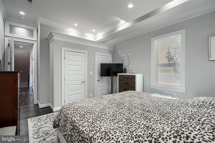 Baltimore, Maryland, 21230, United States, 5 Bedrooms Bedrooms, ,7 BathroomsBathrooms,Residential,For Sale,1920297