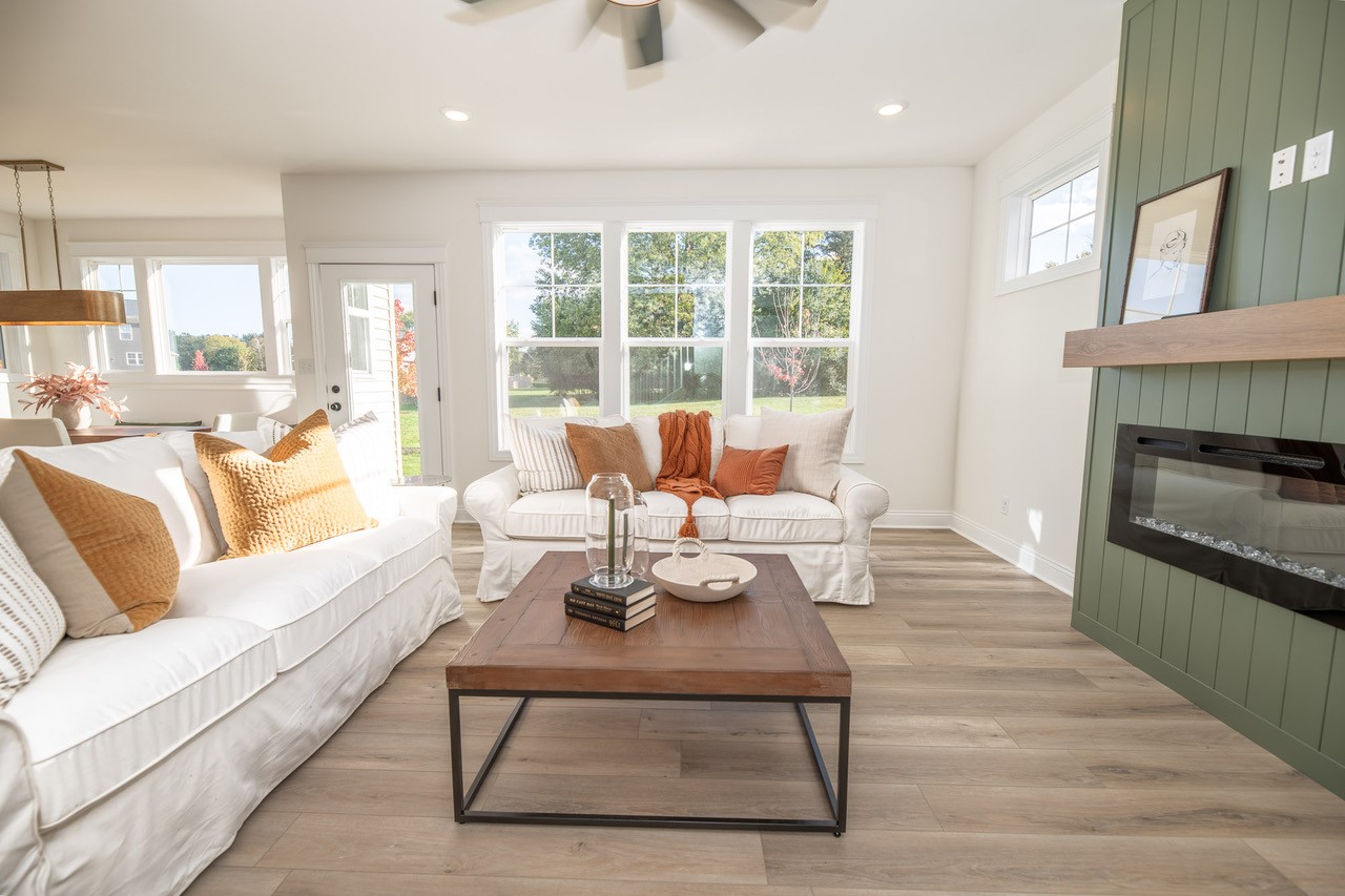 Chesterton, Indiana, 46304, United States, 4 Bedrooms Bedrooms, ,3 BathroomsBathrooms,Residential,For Sale,1982822