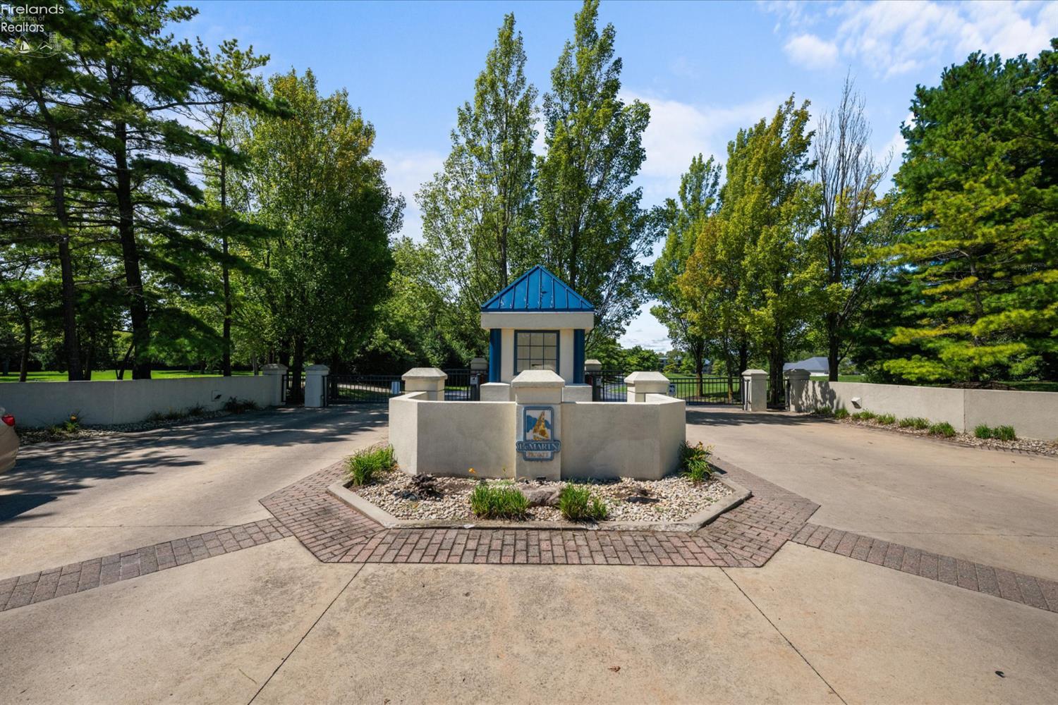 Port Clinton, Ohio, 43452, United States, 2 Bedrooms Bedrooms, ,3 BathroomsBathrooms,Residential,For Sale,1982032