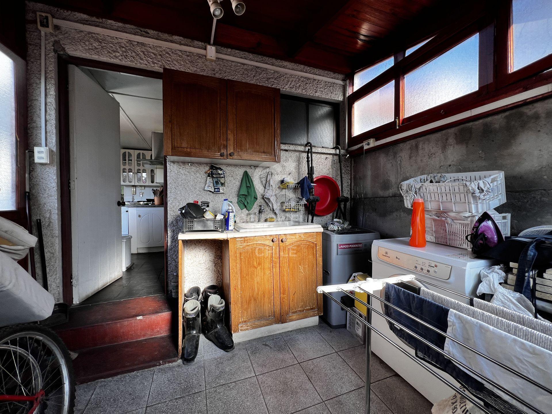Lo Barnechea, Chile, 4 Bedrooms Bedrooms, ,3 BathroomsBathrooms,Residential,For Sale,1920029