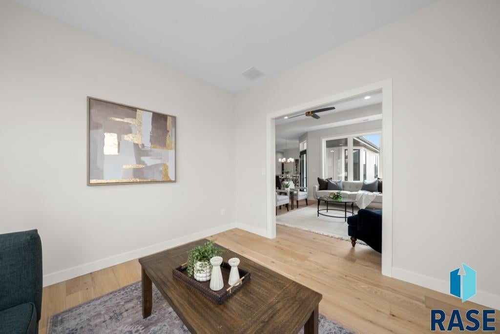 Sioux Falls, South Dakota, 57110, United States, 2 Bedrooms Bedrooms, ,2 BathroomsBathrooms,Residential,For Sale,2005980