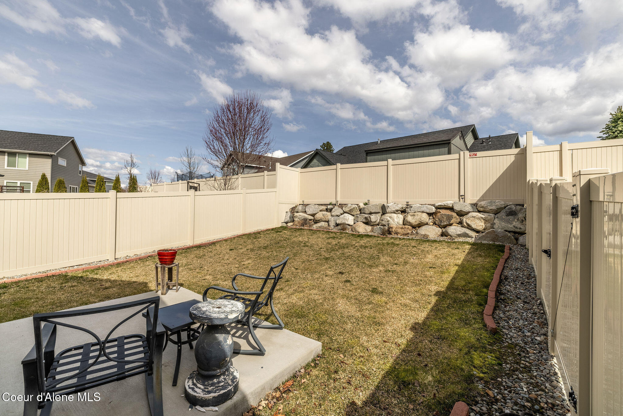 Coeur D'alene, Idaho, 83815, United States, 5 Bedrooms Bedrooms, ,4 BathroomsBathrooms,Residential,For Sale,1754735