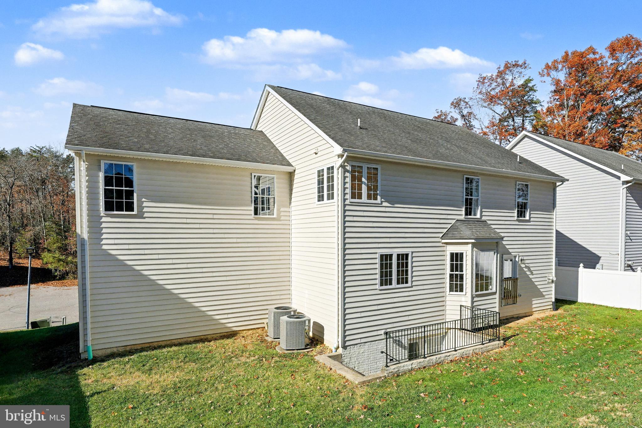 Fredericksburg, Virginia, 22408, United States, 4 Bedrooms Bedrooms, ,3 BathroomsBathrooms,Residential,For Sale,1994203