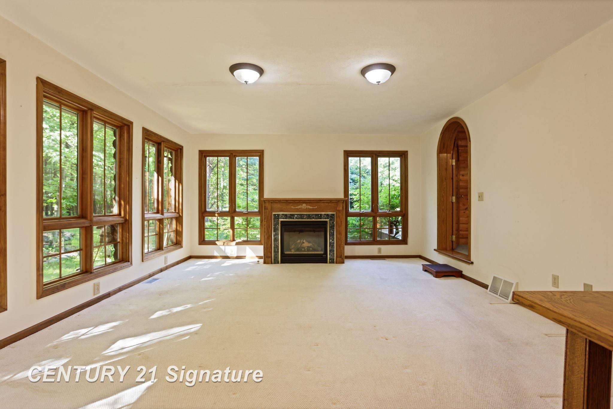 Chesaning, Michigan, 48616, United States, 4 Bedrooms Bedrooms, ,3 BathroomsBathrooms,Residential,For Sale,1980512