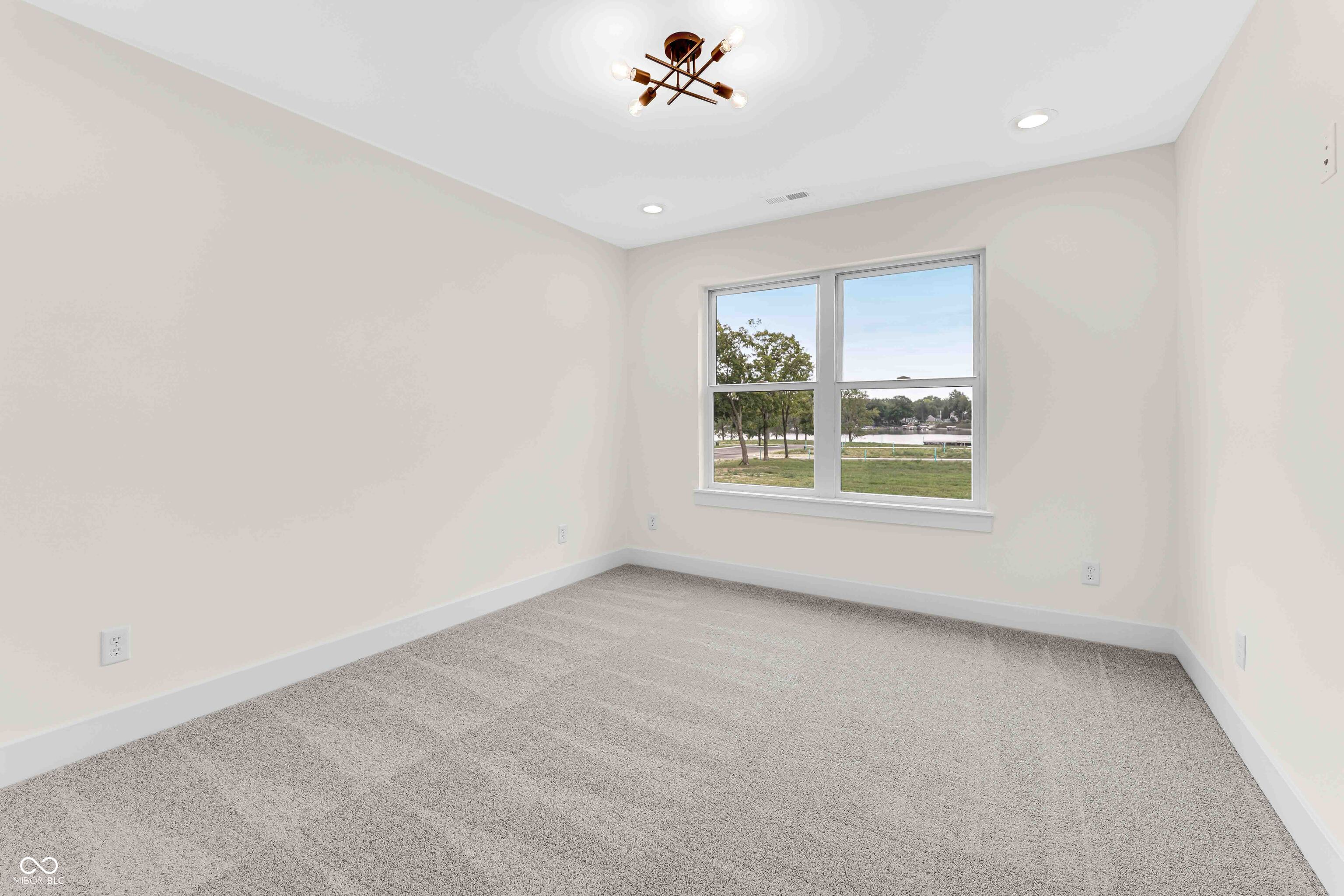 Noblesville, Indiana, 46062, United States, 3 Bedrooms Bedrooms, ,3 BathroomsBathrooms,Residential,For Sale,1881140