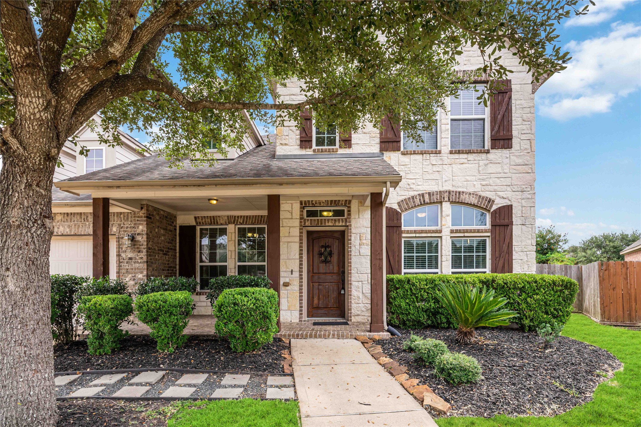 Missouri City, Texas, 77459, United States, 5 Bedrooms Bedrooms, ,4 BathroomsBathrooms,Residential,For Sale,1906951