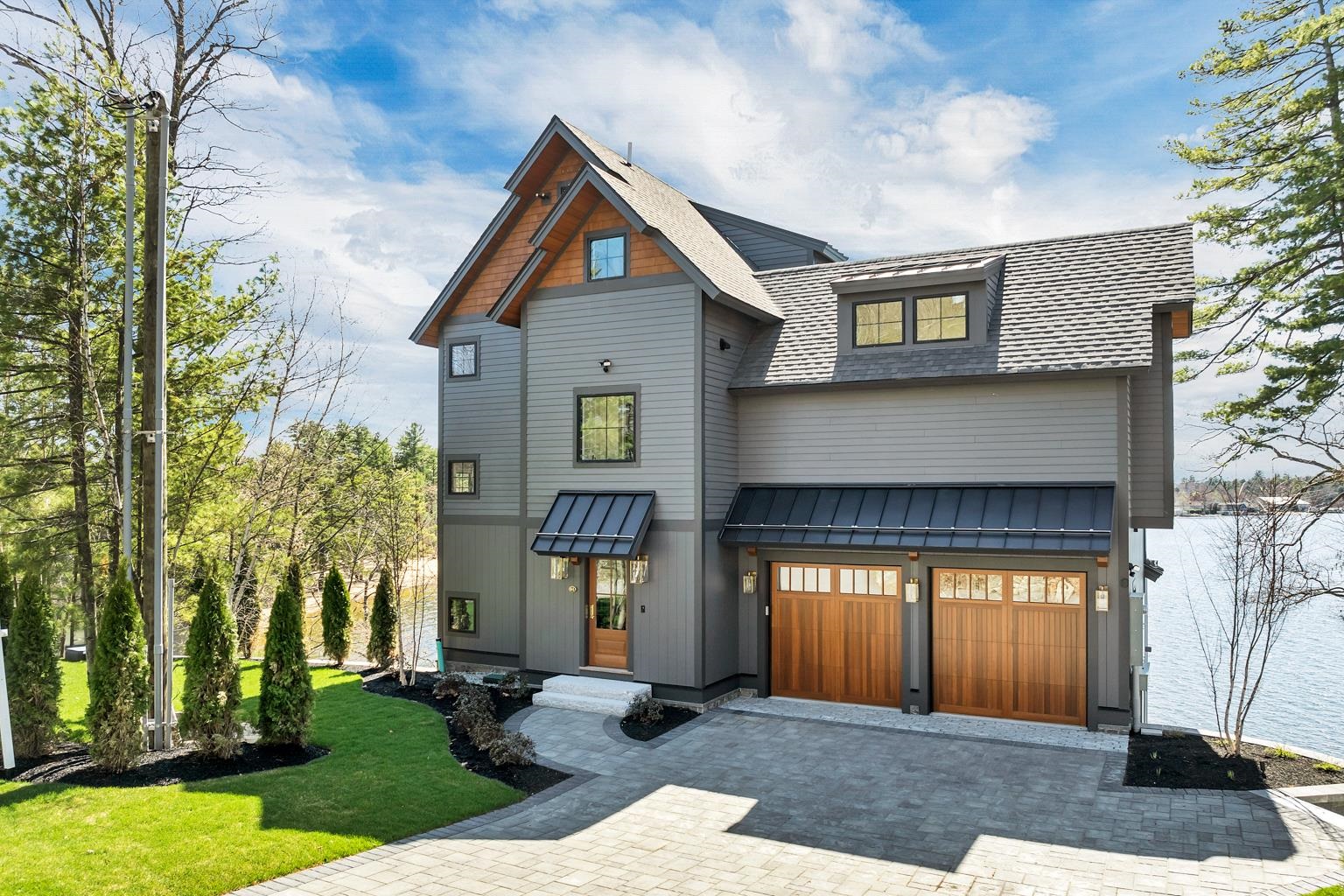 Gilford, New Hampshire, 03249, United States, 5 Bedrooms Bedrooms, ,6 BathroomsBathrooms,Residential,For Sale,1794777