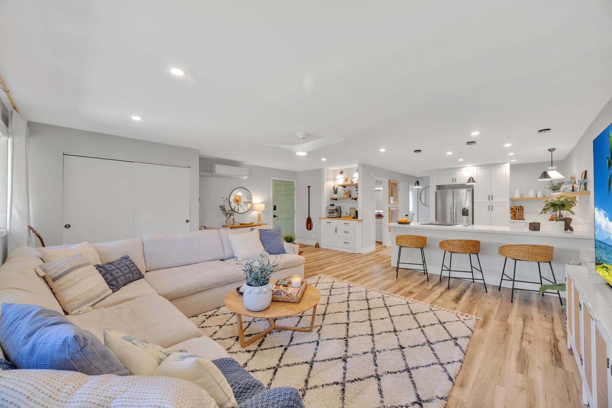 Kihei, Hawaii, 96753, United States, 2 Bedrooms Bedrooms, ,2 BathroomsBathrooms,Residential,For Sale,1991757