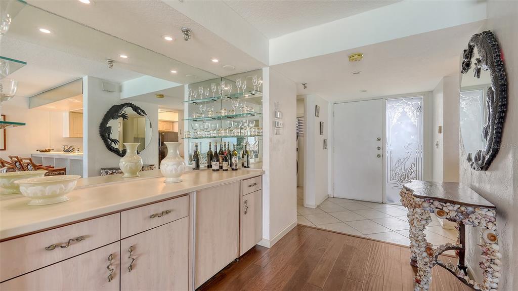 Longboat Key, Florida, 34228, United States, 3 Bedrooms Bedrooms, ,2 BathroomsBathrooms,Residential,For Sale,1793639