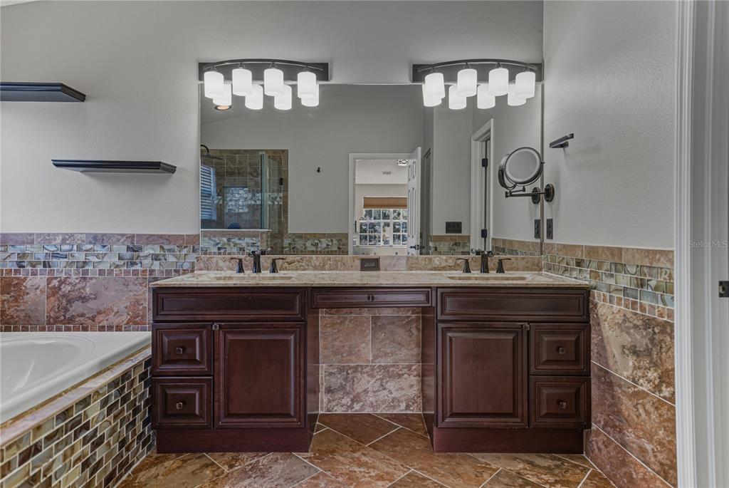 Oldsmar, Florida, 34677, United States, 5 Bedrooms Bedrooms, ,3 BathroomsBathrooms,Residential,For Sale,1988013