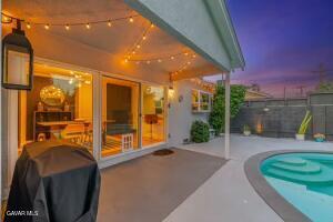 Van Nuys, California, 91405, United States, 3 Bedrooms Bedrooms, ,2 BathroomsBathrooms,Residential,For Sale,1939328